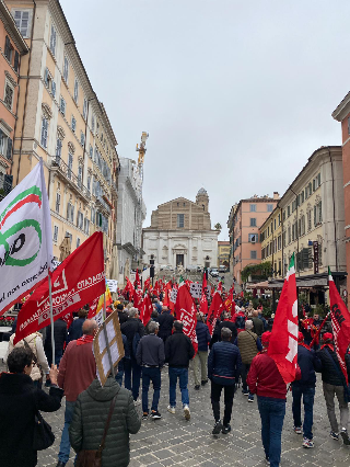 Ancona - Protesta per le pensioni di vecchiaia: nelle Marche più basse della media